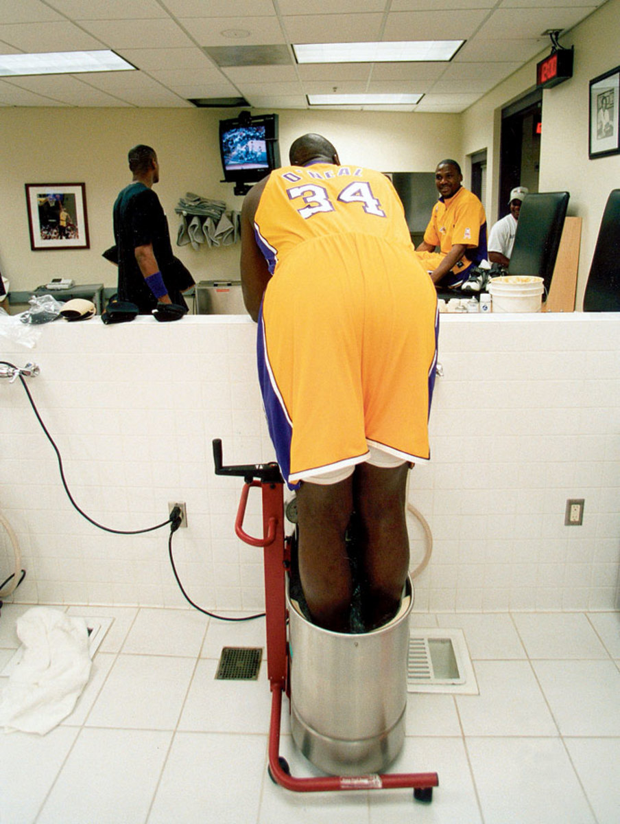 2002-shaquille-o-neal-001250662.jpg